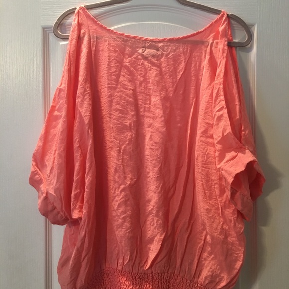 Coral Blowsy top with cold shoulder - Picture 3 of 5